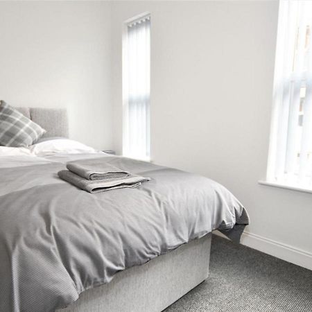 Hotel Townhouse @ Birks Street Stoke Esterno foto